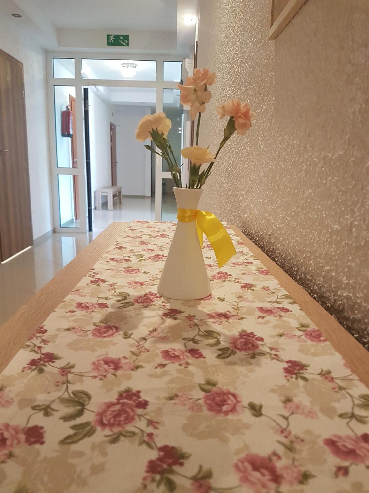 尤斯托尼莫斯基 O.W.W Janosik酒店 外观 照片